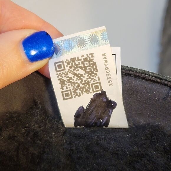 UGG Peacock Feather Swarovski Crystals Boots 6M - Picture 13 of 14